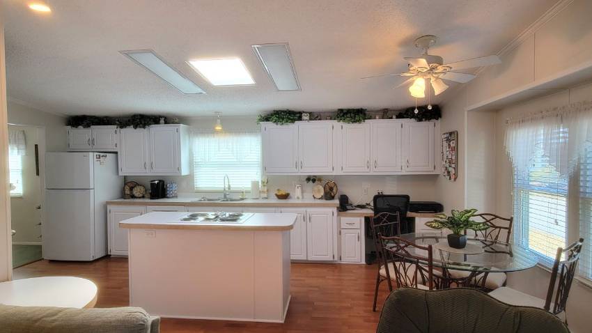 429 Osprey Place a Lake Wales, FL Mobile or Manufactured Home for Sale